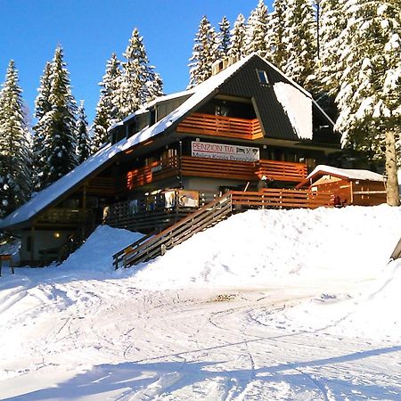 Accommodation And Restaurant Tia Cerklje na Gorenjskem Eksteriør bilde