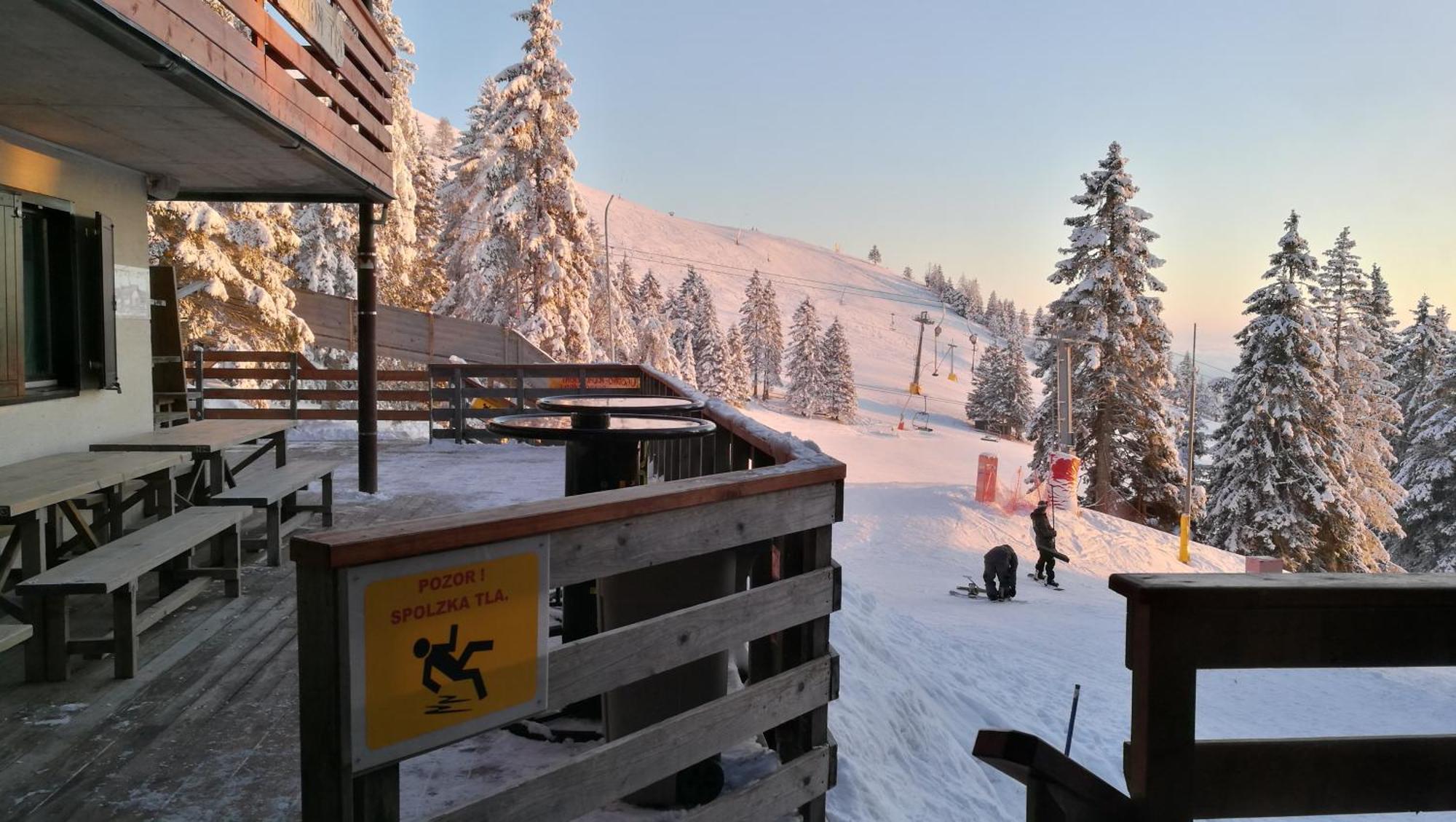 Accommodation And Restaurant Tia Cerklje na Gorenjskem Eksteriør bilde